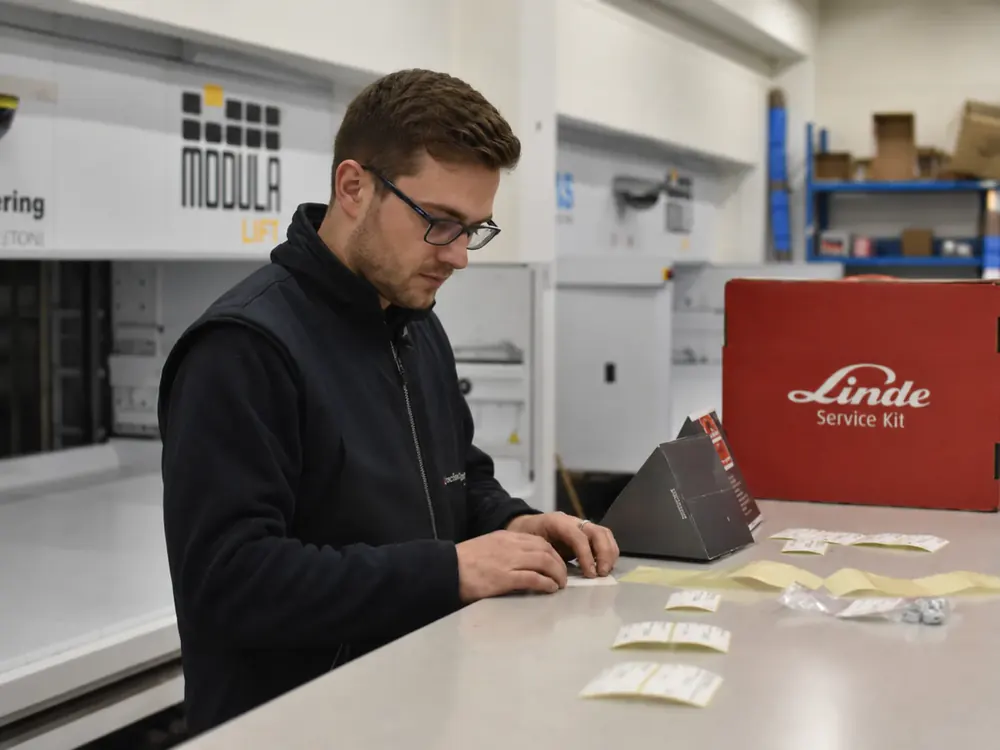Onderdelen en service kit in de werkplaats